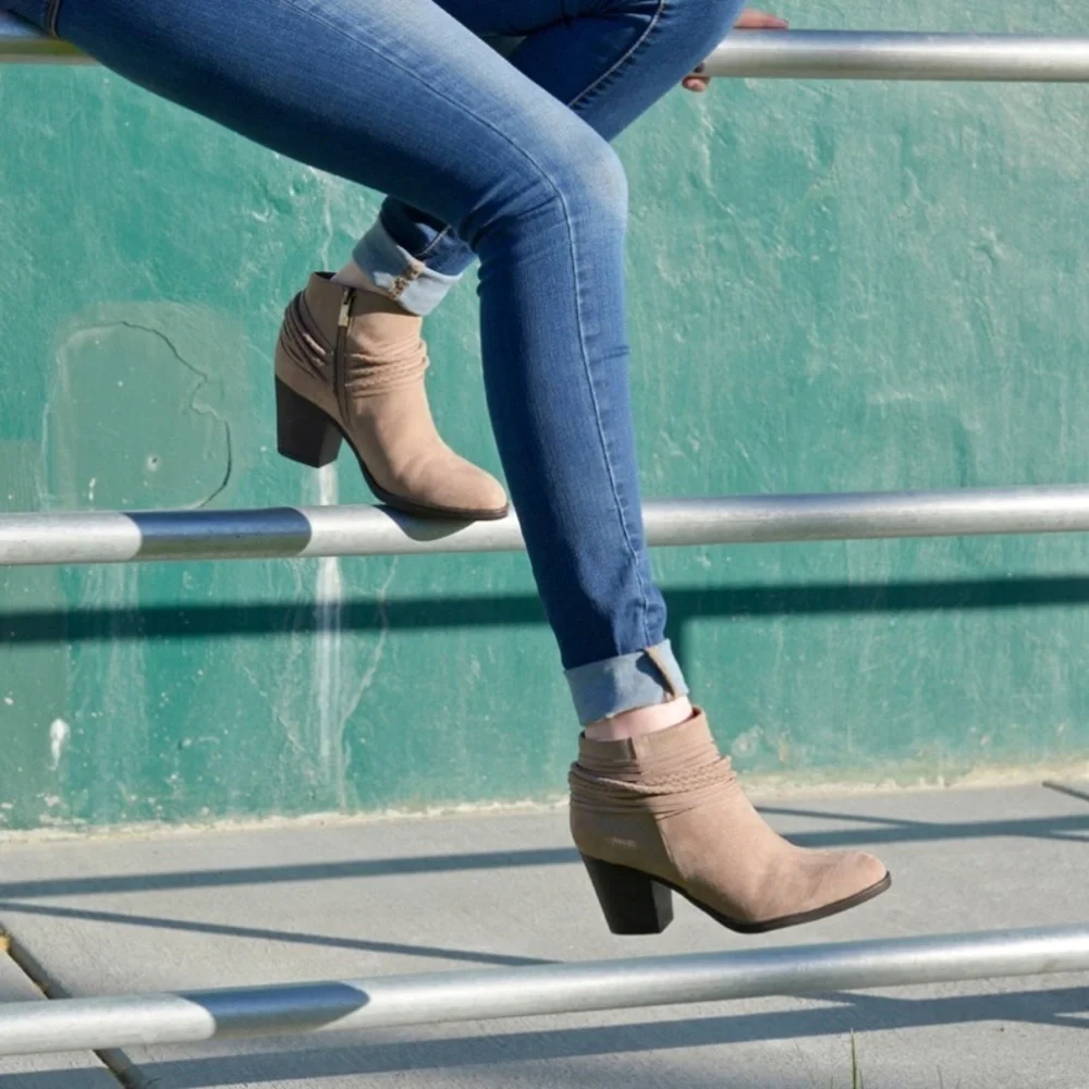 NIB Journee Collection Ceres Taupe Ankle Boots Size 10 Med